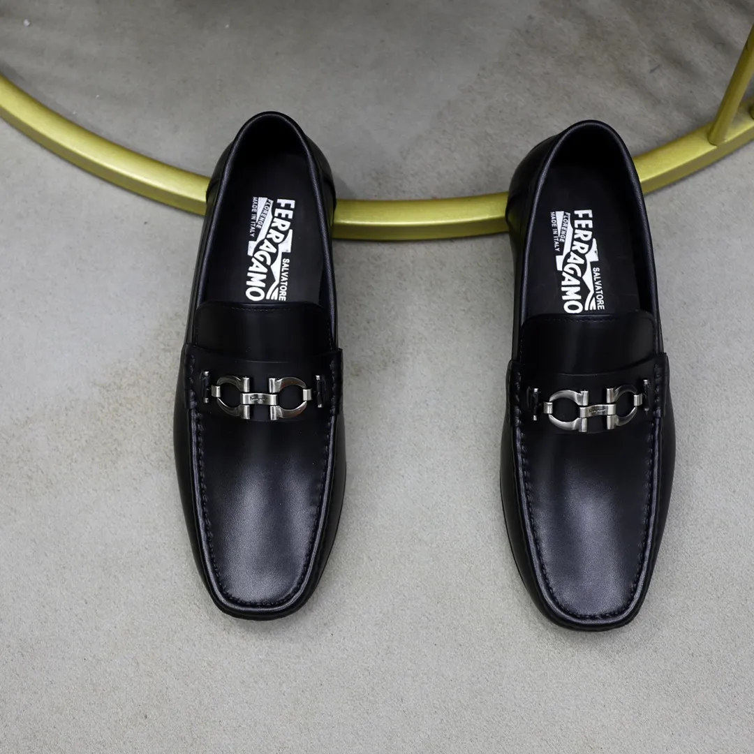 Men's shoes: 260🙅‍♂️🙅‍♂️🙅‍♂️Niuli Brand: Ferragamo Standard code: Men's code 38/44 (45 customized) Grade: Same as the official website Material: Original imported cowhide leather lining Original wear-resistant lightweight outsole Style category: Men's casual slip-on shoes Distinguished luxury brand elements top luxury Color: Actual picture color